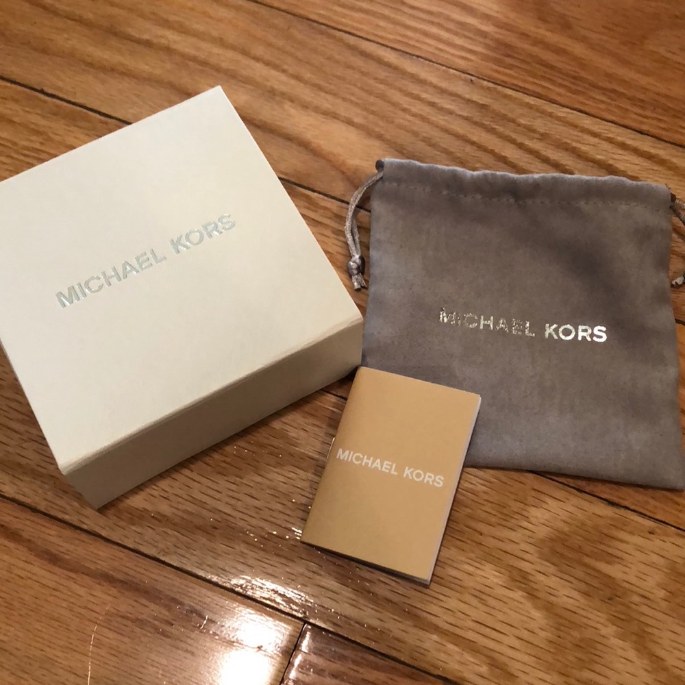 Michael Kors: box and jewelry bag.